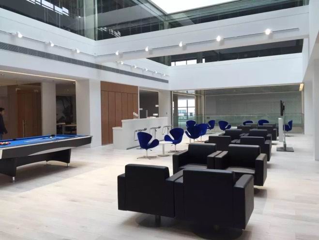 宝马上海申江路4S店